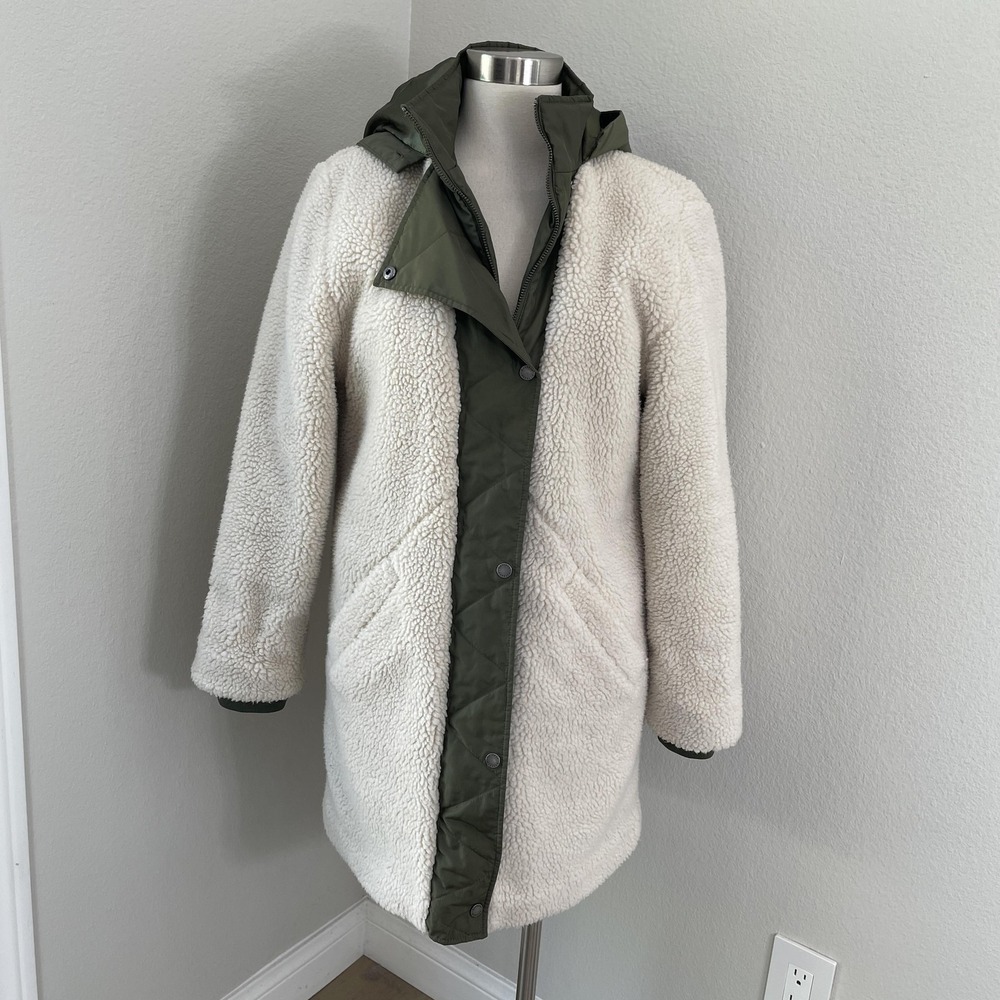 Express Coat Womens Small Ivory Sherpa‎ Teddy Hooded Quilted Lined Olive Green